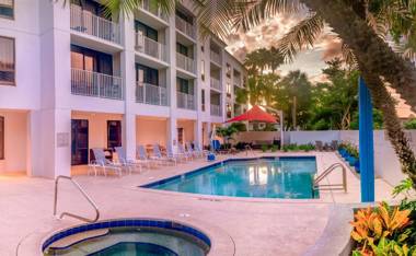 Courtyard by Marriott - Naples