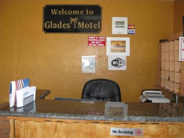 Glades Motel - Naples