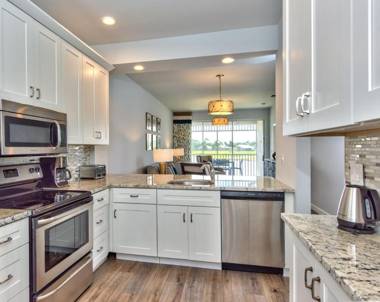 Solterra Golf Condo at the Lely Resort