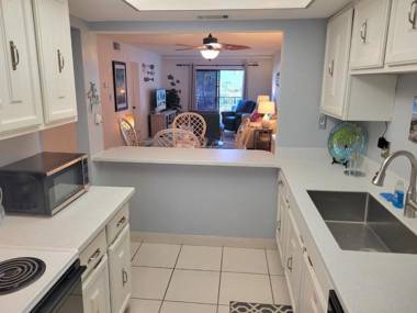 Hacienda del Sol II - 204