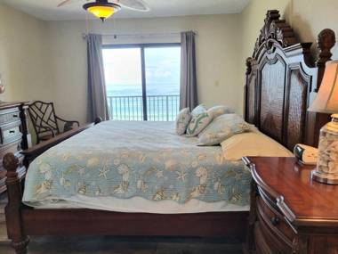 Hacienda del Sol II - 516