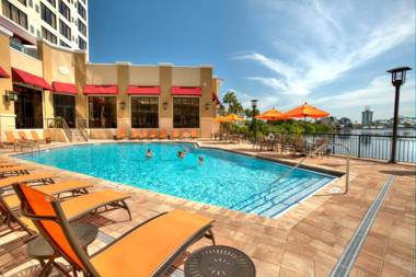 Ramada Plaza Resort & Suites By Wyndham Orlando International Drive