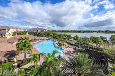 Vista Cay Resort by Millenium at Universal Blvd.
