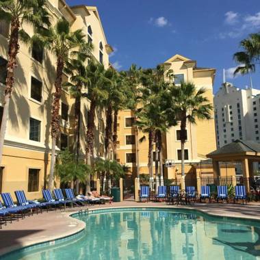 staySky Suites I-Drive Orlando Near Universal