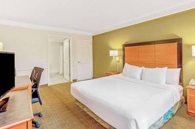 La Quinta Inn by Wyndham Orlando Airport West