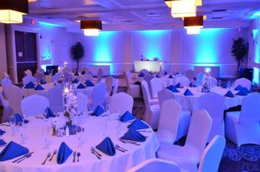 Holiday Inn Orlando East-UCF Area an IHG Hotel