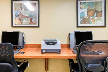 Comfort Inn & Suites Near Universal Orlando Resort-Convention Ctr