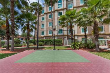 Hawthorn Suites by Wyndham Lake Buena Vista a staySky Hotel & Resort