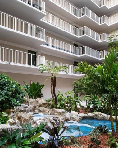 Avanti Palms Resort And Conference Center