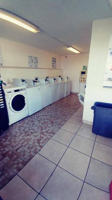 InTown Suites Extended Stay Orlando FL - Lee Rd