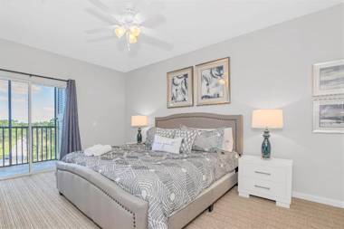 Upscale 3BR Near Disney - Pool and Hot Tub!