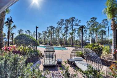 Upscale 3BR Near Disney - Pool and Hot Tub!