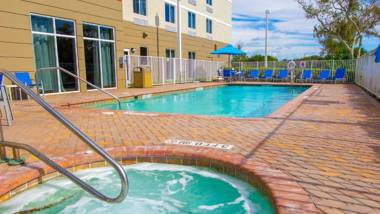 Holiday Inn Express Hotel & Suites Palm Bay an IHG Hotel