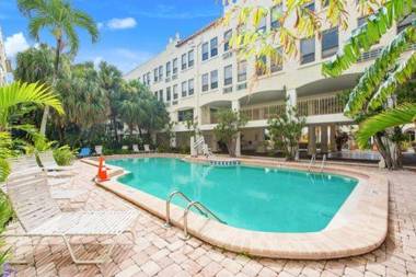 Tropical Elegant Palm Beach 2 Bedroom 2 Bathroom Suite