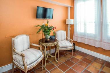 Tropicals of Palm Beach