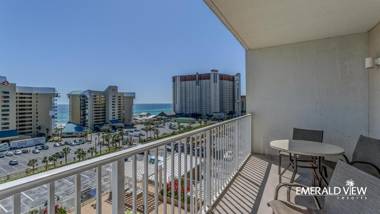 Laketown Wharf Resort by Emerald View Resorts