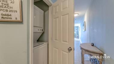 Laketown Wharf Resort by Emerald View Resorts
