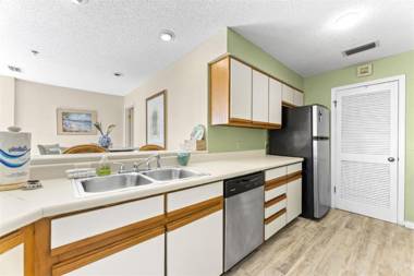 1302B St Thomas Square