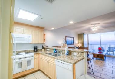 Fantastic Ocean Front 1 Bd Condo At Boardwalk in Panama City Beach!