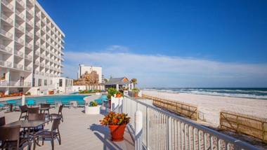 Holiday Inn Express & Suites Panama City Beach - Beachfront an IHG Hotel
