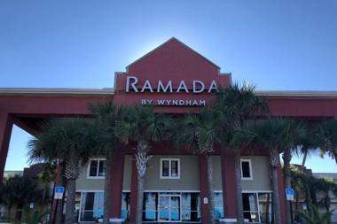Ramada by Wyndham Panama City Beach / Beachfront