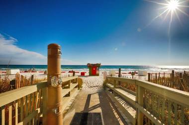 Emerald Isle by Panhandle Getaways