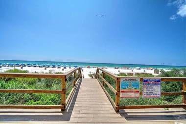 Majestic Beach Resort Tower 2 by Panhandle Getaways