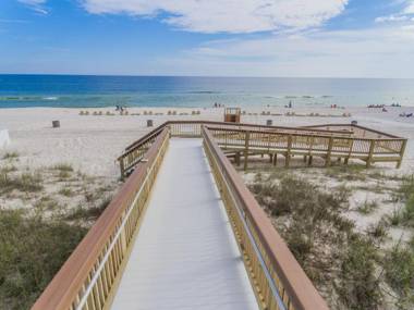 Hampton Inn & Suites Panama City Beach-Beachfront