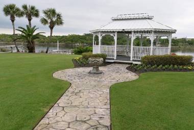 Pinnacle Port B2-308