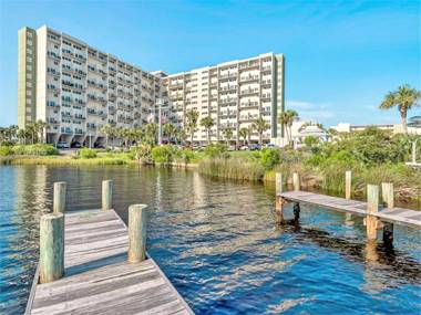 Pinnacle Port Beach Resort