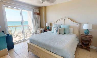 Brightly Furnished Beachfront Condo - 7th Floor Gulf View!