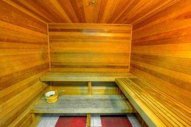 Sea Forever - Enjoy Amenities Beauty and Comfort in Spacious 2 br 2ba