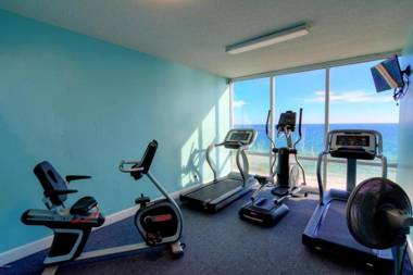 Sea Forever - Enjoy Amenities Beauty and Comfort in Spacious 2 br 2ba