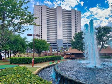 Sea Forever - Enjoy Amenities Beauty and Comfort in Spacious 2 br 2ba