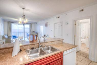 Fantastic Private Complex -Beachfront 2BD Ocean Villa! Gorgeous Amenities