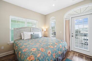 Summer Towne by Panhandle Getaways