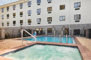 Holiday Inn Express Hotel & Suites Pensacola-West Navy Base an IHG Hotel