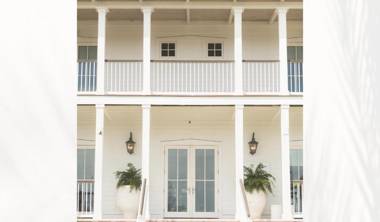 Oyster Bay Boutique Hotel