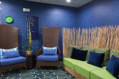 Holiday Inn Express Hotel & Suites Plant City an IHG Hotel