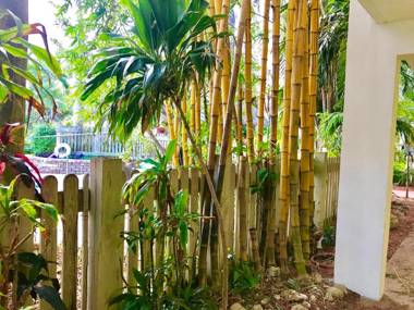 Riverside Apartments By The Beach