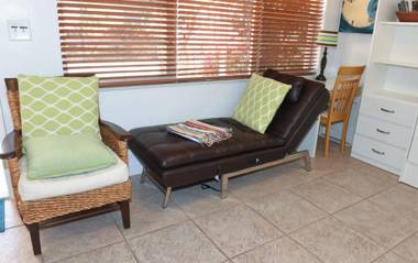 Aloha Condominium - On the Intracoastal - Walk to the Beach