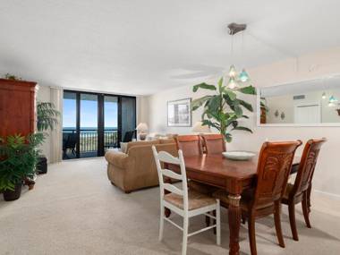 Barefoot Trace 208 2 Bedrooms Sleeps 6 Ocean Front Pool WiFi