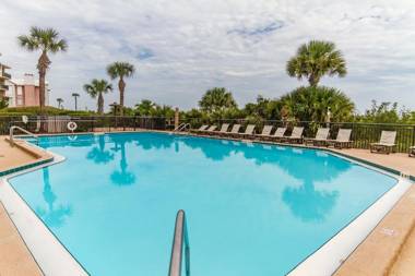 Barefoot Trace 415 2 Bedrooms Sleeps 6 Ocean Front Pool WiFi
