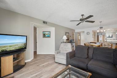 Ocean Village Club E17 2 Bedrooms Heated Pool Sleeps 6 WiFi