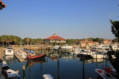 Inn at Camachee Harbor View Suite 29