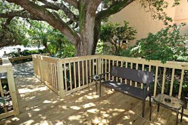 Inn at Camachee Harbor Garden View 15