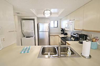 Ocean Village Club K25