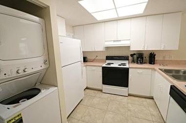 Ocean Village Club Q24