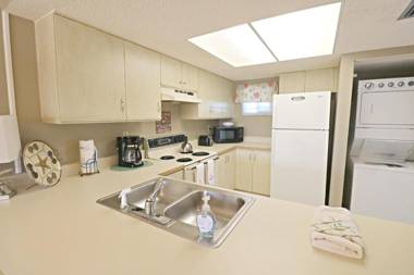 Ocean Village Club K17