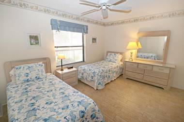 Ocean Village Club L24